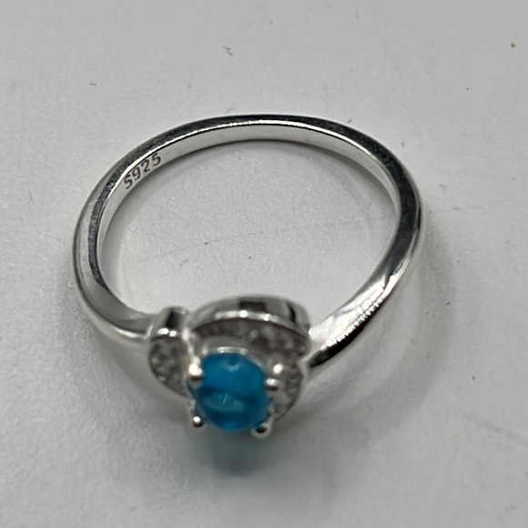 NEON BLUE APATITE, CZ, AND STERLING SILVER RING SIZE 6 - Picture 6 of 11